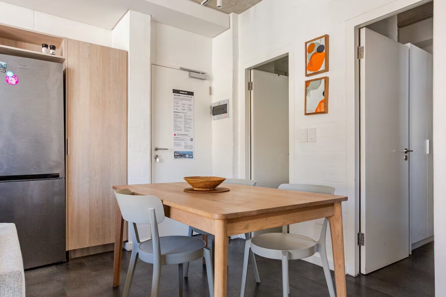 To Let 1 Bedroom Property for Rent in Sea Point Western Cape